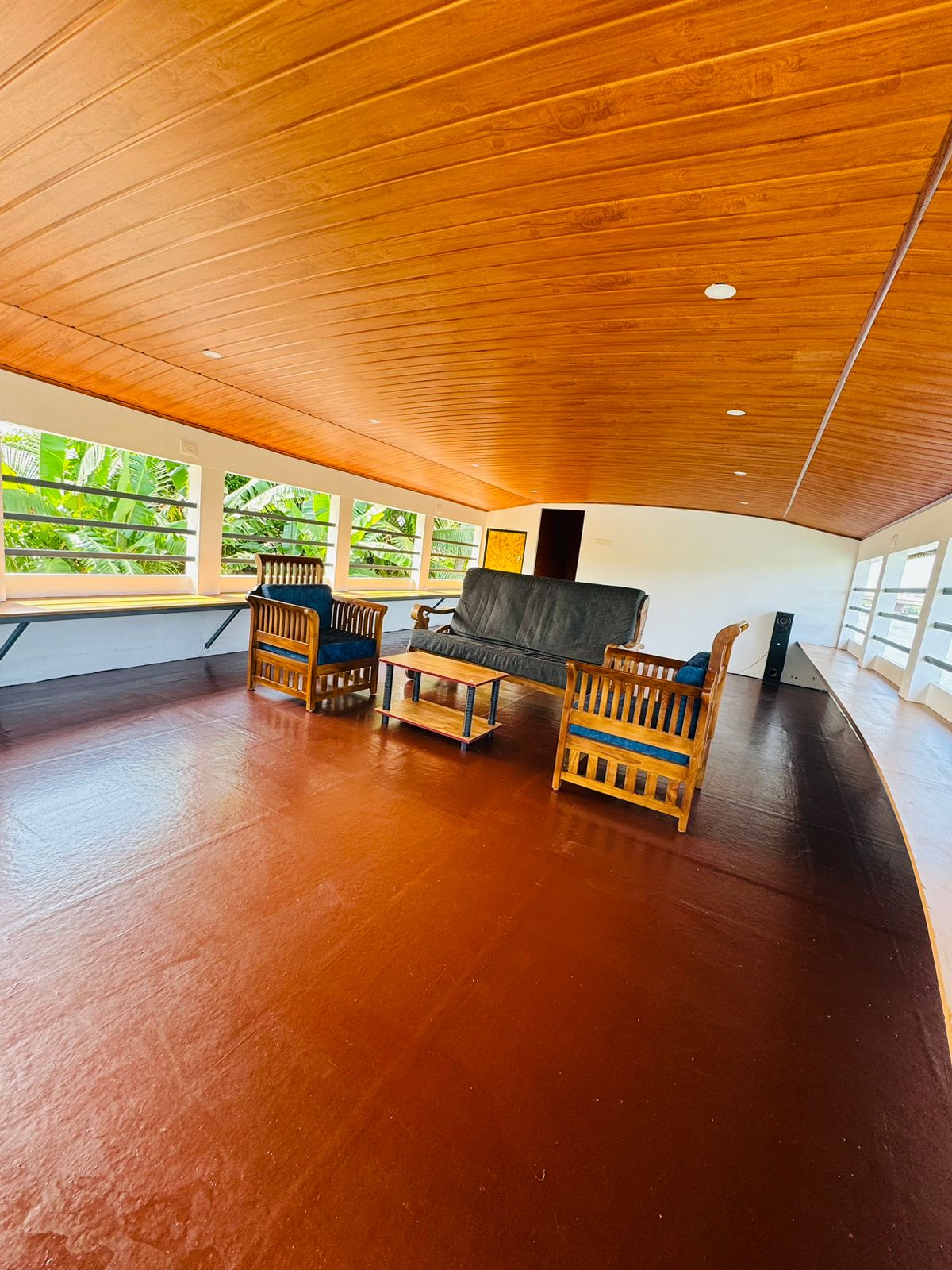 Seating on the upper deck of Angel Houseboats
